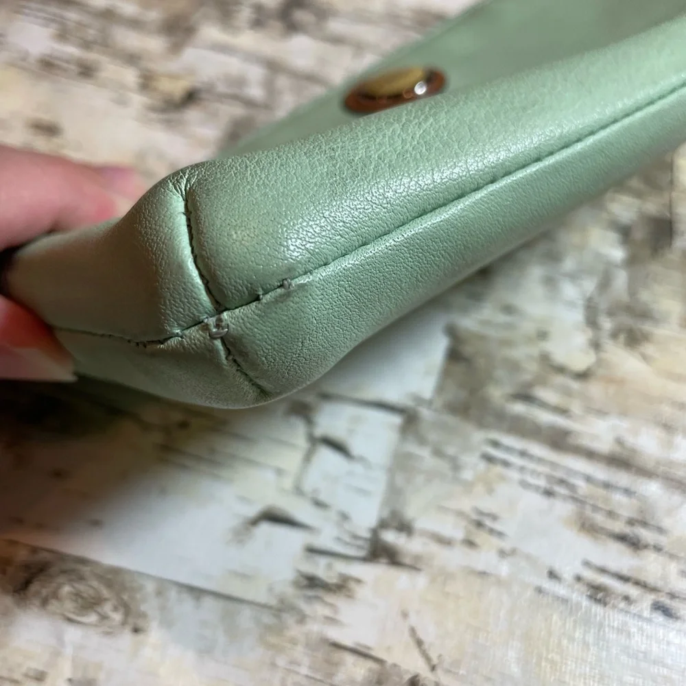 Coach wristlet - light green - Picture 10 of 10